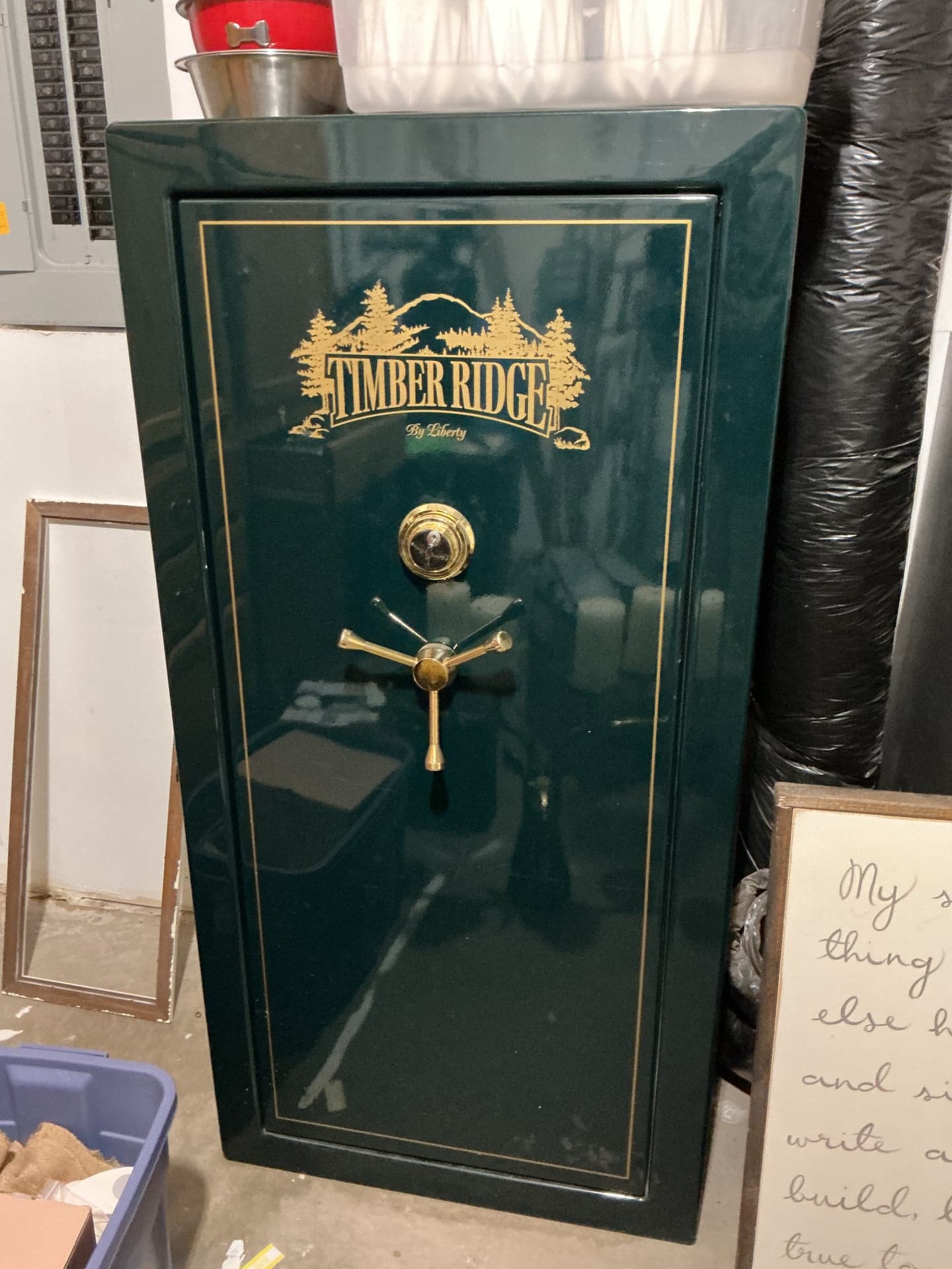 Liberty Timber Ridge 30-Gun Safe, 30×60×24, Green w/ Brass Dial - Good