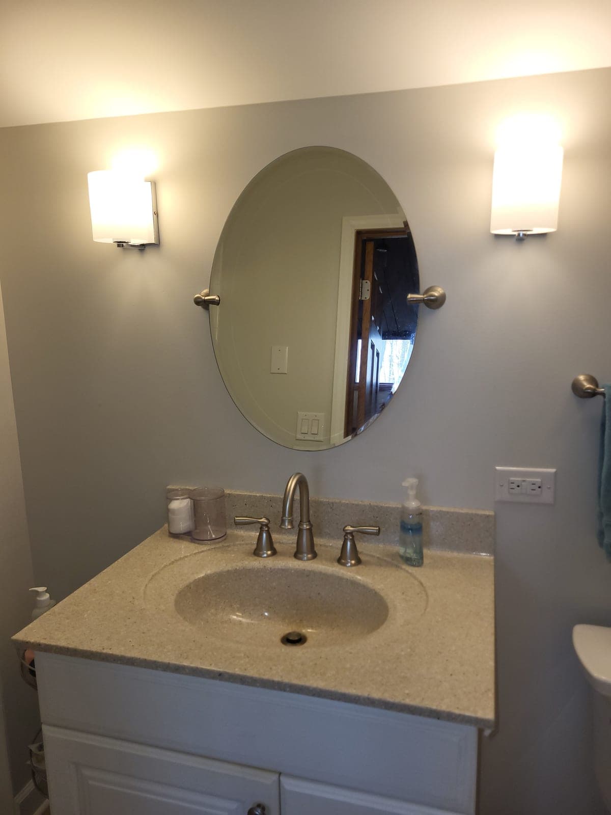 Vanity sconces